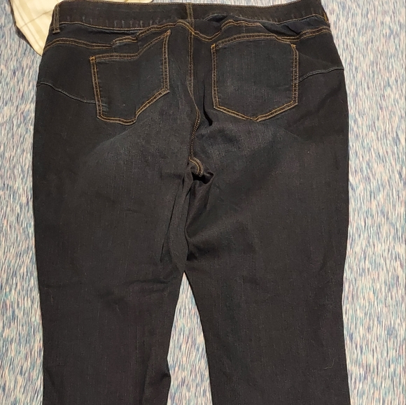 Torrid Bombshell Skinny Blue Jeans - Picture 3 of 10